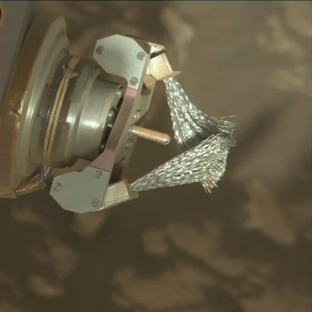 Sol 1927: Mast Camera (Mastcam)