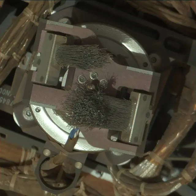 Sol 1927: Mast Camera (Mastcam)