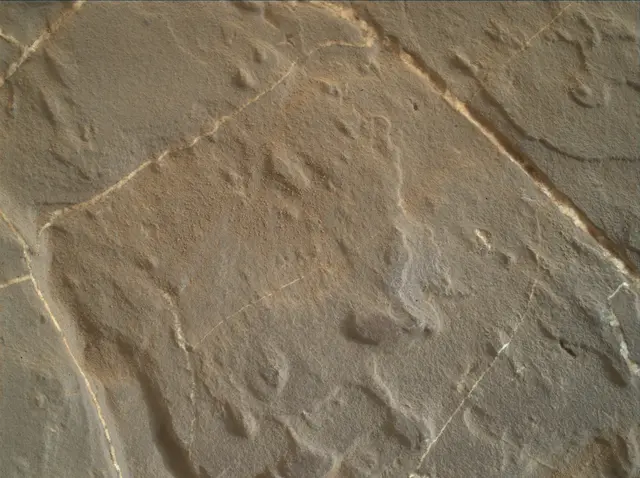Sol 1927: Mars Hand Lens Imager (MAHLI)