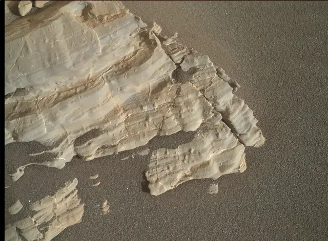 Sol 1927: Mars Hand Lens Imager (MAHLI)