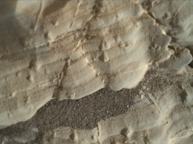 Sol 1927: Mars Hand Lens Imager (MAHLI)