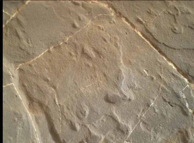 Sol 1927: Mars Hand Lens Imager (MAHLI)