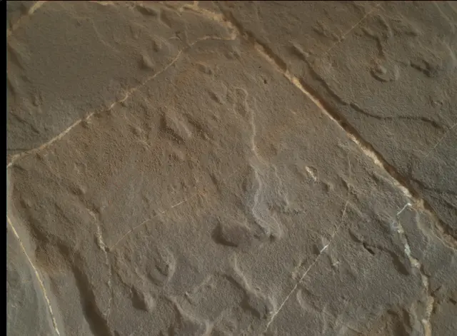 Sol 1927: Mars Hand Lens Imager (MAHLI)