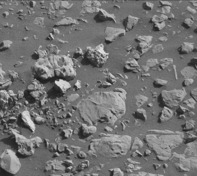 Sol 1929: Mast Camera (Mastcam)