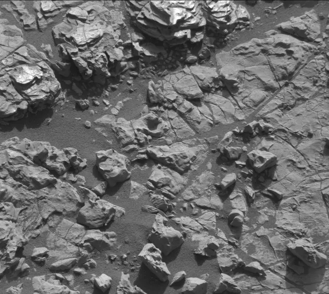 Sol 1929: Mast Camera (Mastcam)