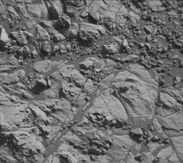Sol 1929: Mast Camera (Mastcam)