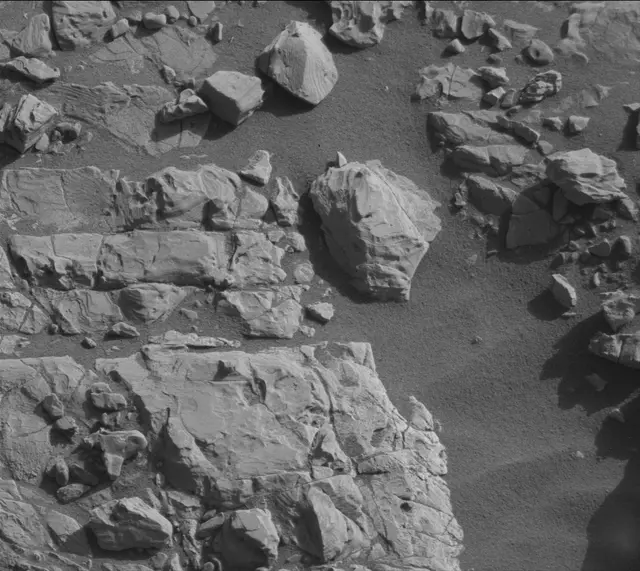 Sol 1929: Mast Camera (Mastcam)