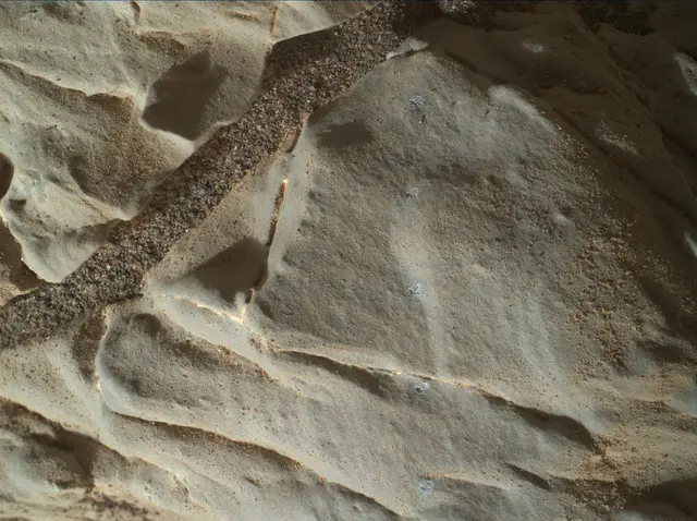Sol 1929: Mars Hand Lens Imager (MAHLI)