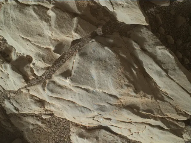 Sol 1929: Mars Hand Lens Imager (MAHLI)