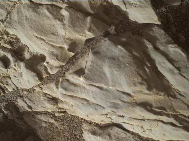 Sol 1929: Mars Hand Lens Imager (MAHLI)
