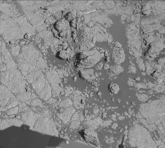 Sol 1930: Mast Camera (Mastcam)