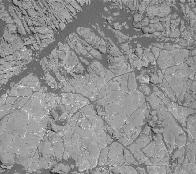 Sol 1931: Mast Camera (Mastcam)