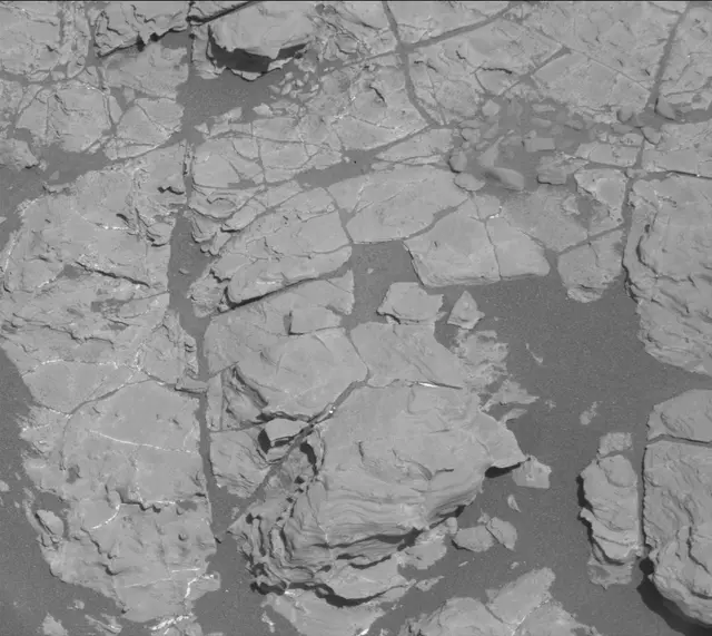 Sol 1931: Mast Camera (Mastcam)