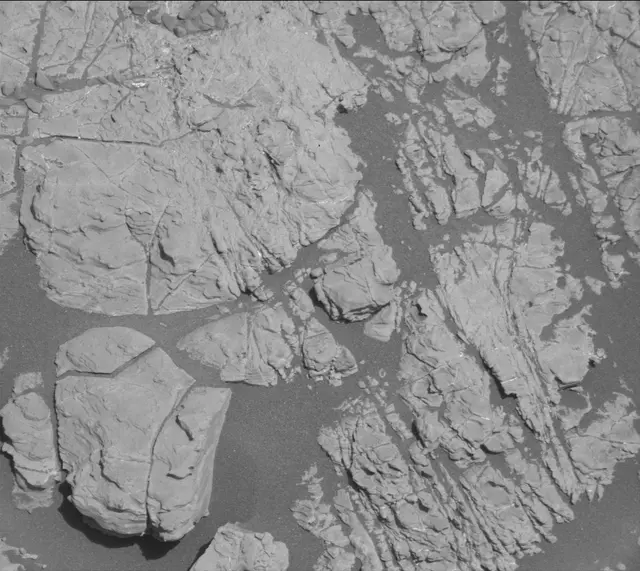 Sol 1931: Mast Camera (Mastcam)