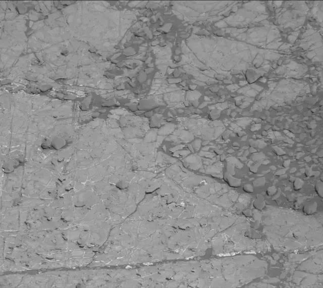 Sol 1931: Mast Camera (Mastcam)