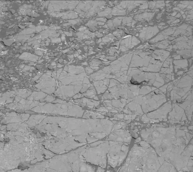 Sol 1931: Mast Camera (Mastcam)