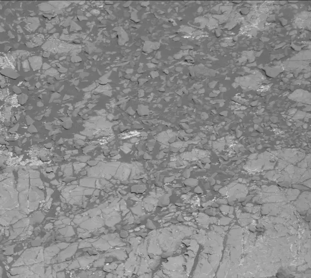 Sol 1931: Mast Camera (Mastcam)
