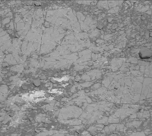 Sol 1931: Mast Camera (Mastcam)
