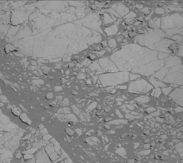 Sol 1931: Mast Camera (Mastcam)