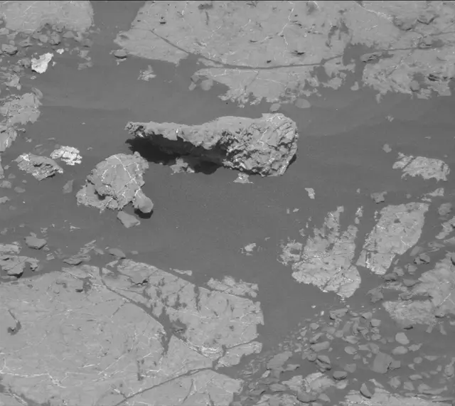 Sol 1931: Mast Camera (Mastcam)