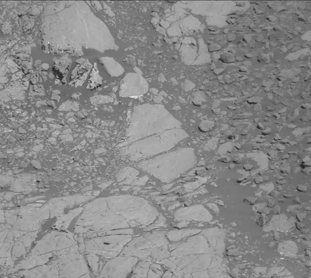 Sol 1931: Mast Camera (Mastcam)