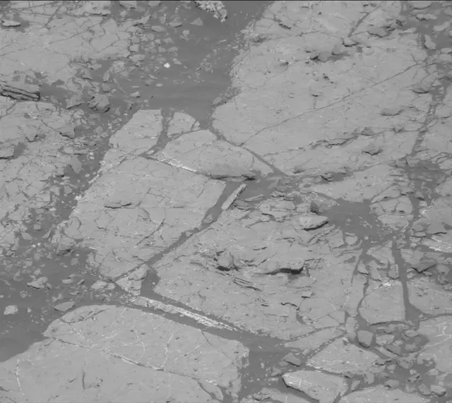 Sol 1931: Mast Camera (Mastcam)