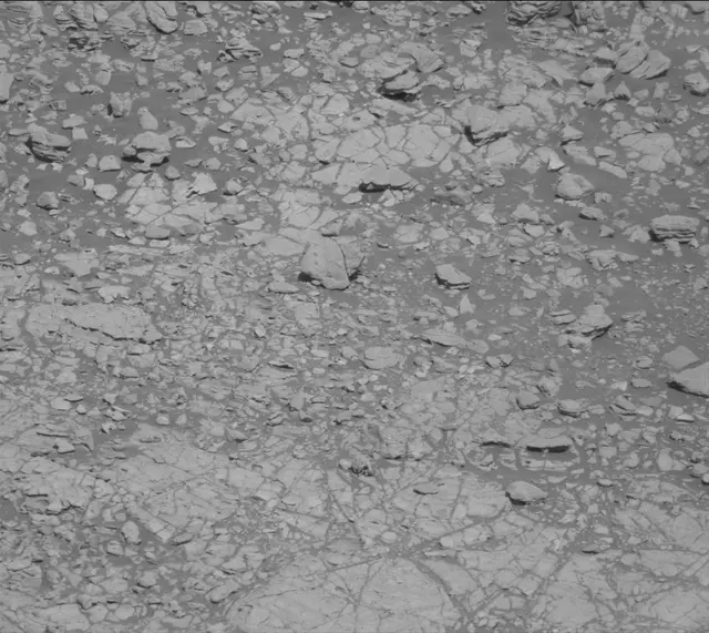 Sol 1931: Mast Camera (Mastcam)