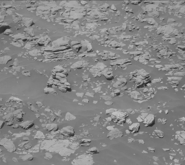 Sol 1931: Mast Camera (Mastcam)