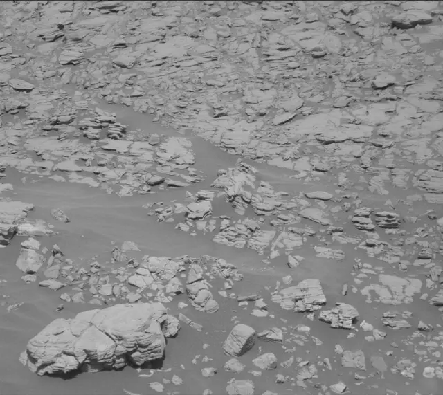 Sol 1931: Mast Camera (Mastcam)