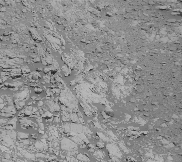 Sol 1931: Mast Camera (Mastcam)