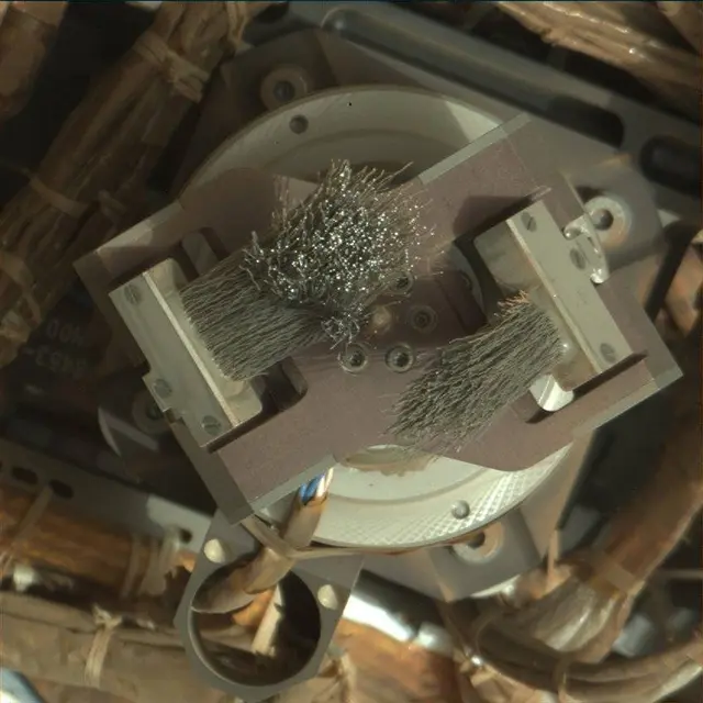 Sol 1931: Mast Camera (Mastcam)