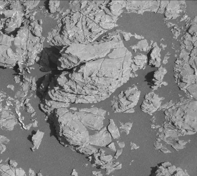Sol 1932: Mast Camera (Mastcam)
