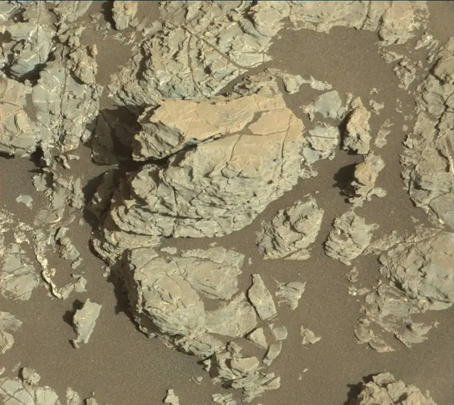Sol 1932: Mast Camera (Mastcam)