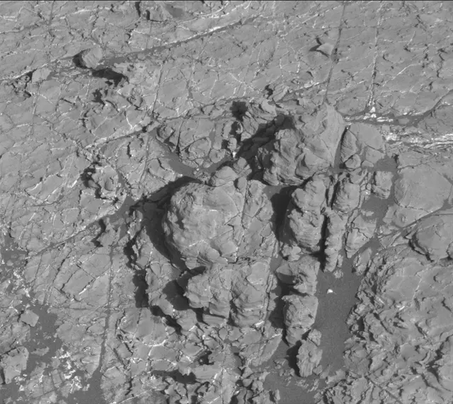 Sol 1932: Mast Camera (Mastcam)