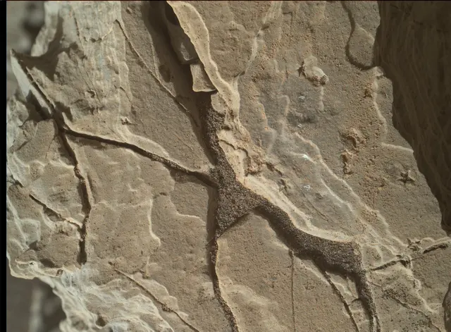 Sol 1932: Mars Hand Lens Imager (MAHLI)