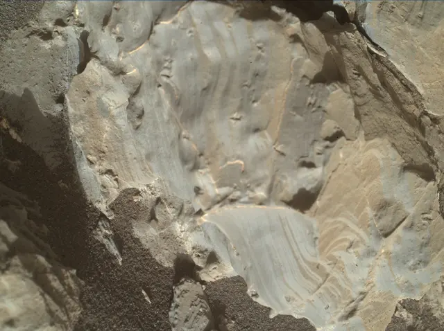 Sol 1932: Mars Hand Lens Imager (MAHLI)