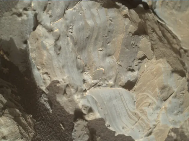 Sol 1932: Mars Hand Lens Imager (MAHLI)