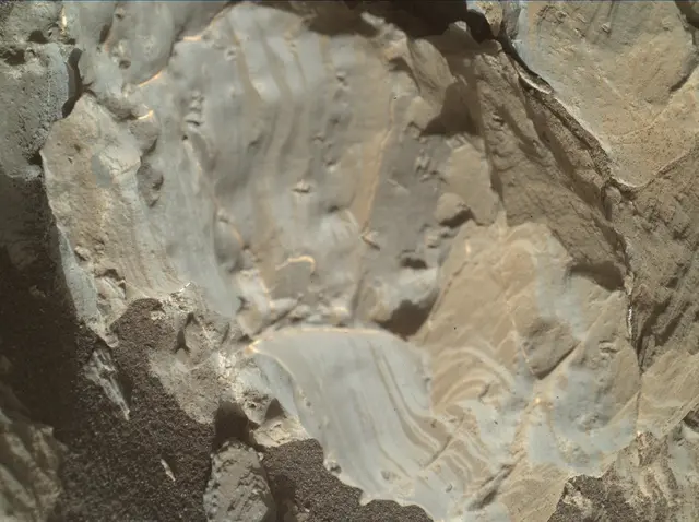 Sol 1932: Mars Hand Lens Imager (MAHLI)