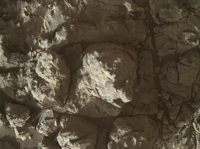 Sol 1932: Mars Hand Lens Imager (MAHLI)