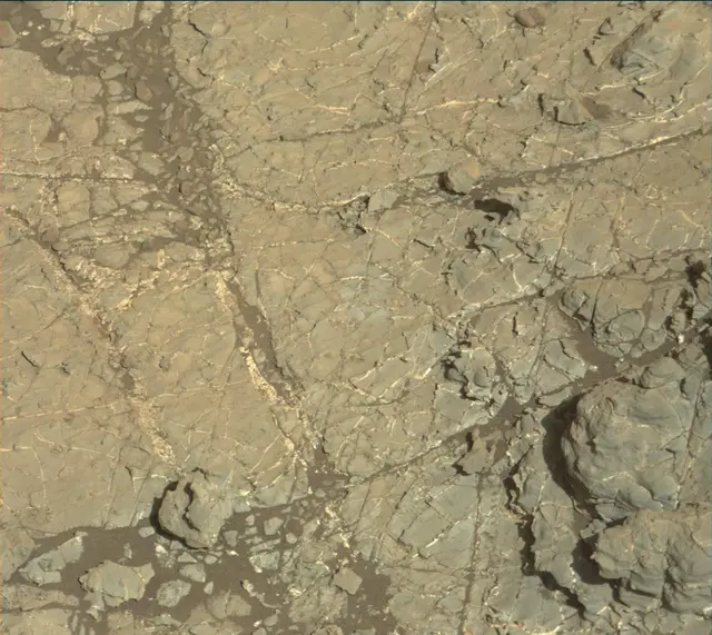 Sol 1933: Mast Camera (Mastcam)