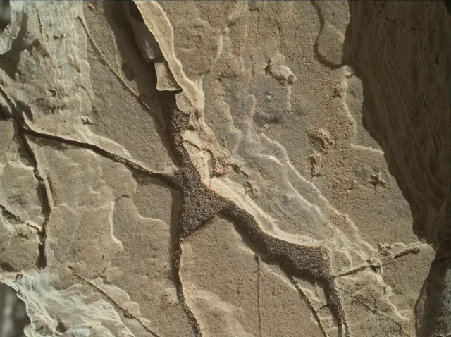 Sol 1933: Mars Hand Lens Imager (MAHLI)