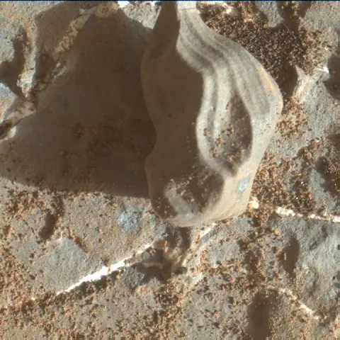 Sol 1934: Mars Hand Lens Imager (MAHLI)