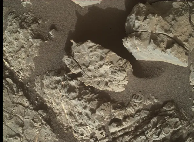 Sol 1935: Mars Hand Lens Imager (MAHLI)