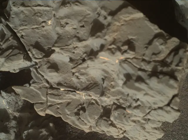 Sol 1935: Mars Hand Lens Imager (MAHLI)
