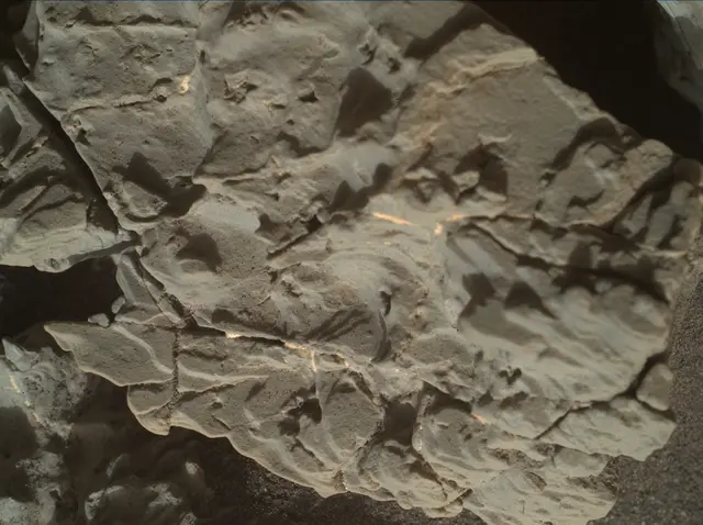 Sol 1935: Mars Hand Lens Imager (MAHLI)