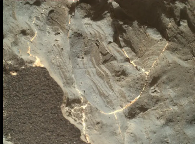 Sol 1935: Mars Hand Lens Imager (MAHLI)