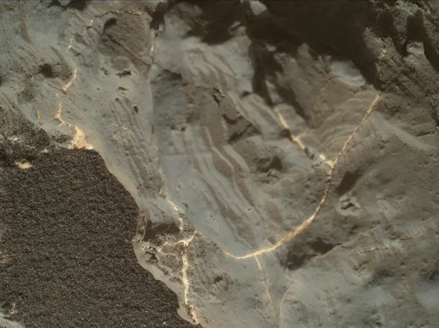 Sol 1935: Mars Hand Lens Imager (MAHLI)