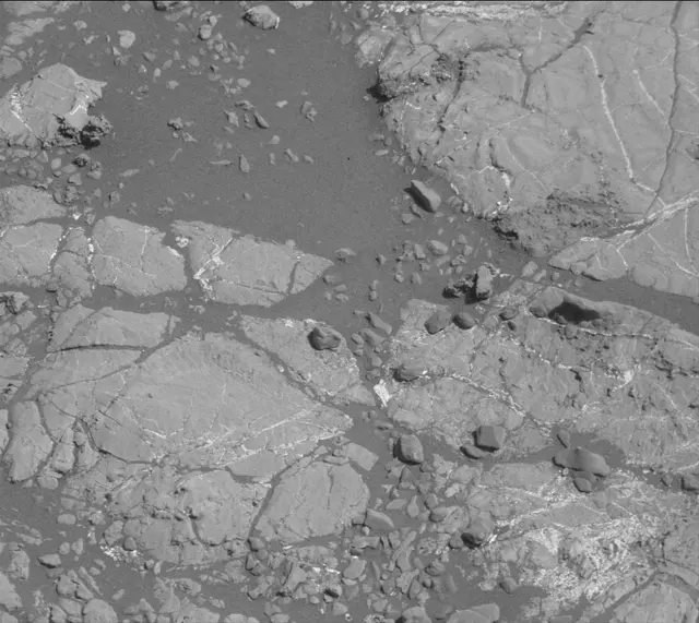 Sol 1936: Mast Camera (Mastcam)