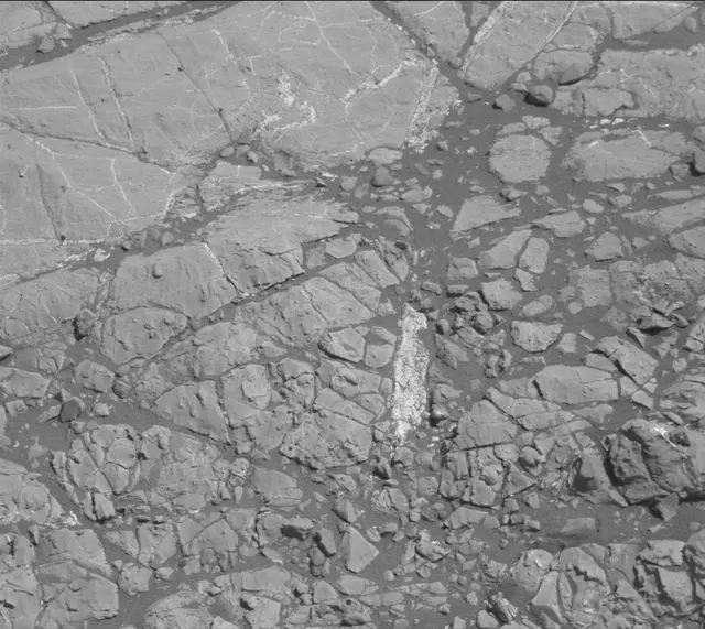 Sol 1936: Mast Camera (Mastcam)