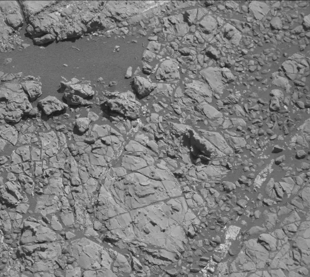 Sol 1936: Mast Camera (Mastcam)